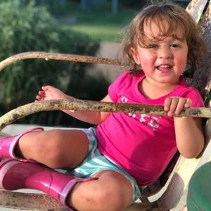 Meet your Posher, Courtney